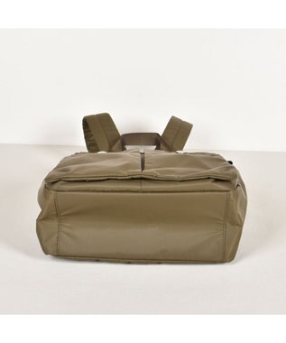 Y'SACCS ダブルホックポケットリュック カーキ