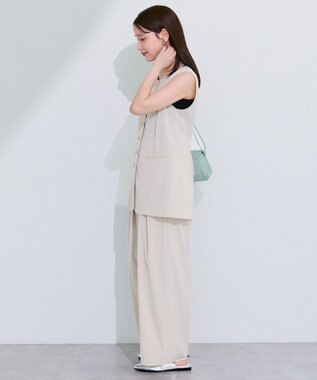 Green Parks クルーネック多釦ジレ Natural