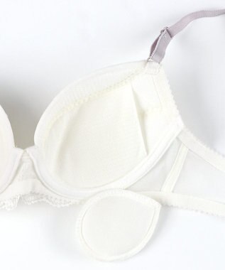 Wing ジュニアブラ カップ別設計 なりたいバストにメイク 【AFTER STEP まるくボリュームがでてきた胸に】 高校生 ブラジャー RB2555 ウイング／ワコール アイボリー