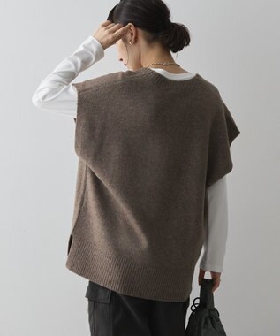 AMERICAN HOLIC ラメ入りＶネックニットベスト Mocha