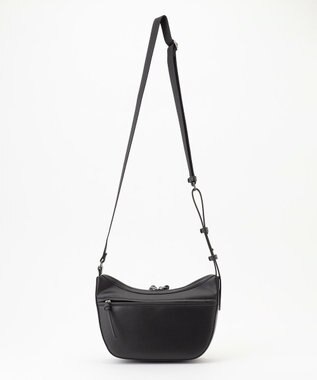 Y'SACCS ハーフムーンボディショルダーバッグ ブラック