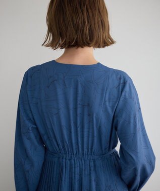 YECCA VECCA ラインボタニカル柄プリーツワンピース Blue
