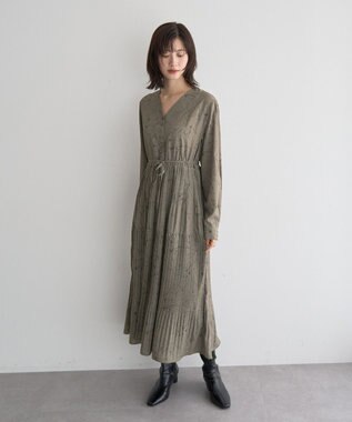 YECCA VECCA ラインボタニカル柄プリーツワンピース Dark Beige