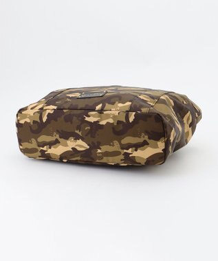 LA BAGAGERIE 【LA BAGAGERIE×HELLO KITTY】リボンチャーム付き　デイリートート　Mサイズ カーキ