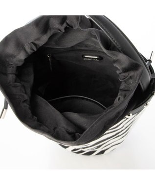 LA BAGAGERIE 【インスタグラマー chiyoさん×LA BAGAGERIE】チェーンバケツバッグ ゼブラ