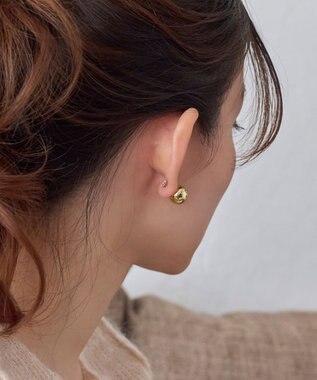 Phoebe モードメタルビジューバックキャッチピアス ゴールド