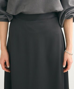 Green Parks ・Ｐｅｔｉｔ　Ｆｌｅｕｒ　サテンフレアスカート Black