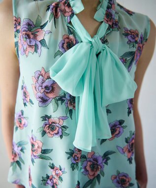 GRACE CONTINENTAL エスニックフラワー刺繍トップ ライトグリーン