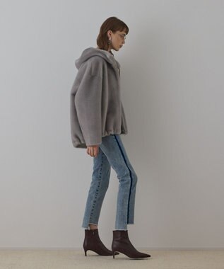 GRACE CONTINENTAL ラインスリムデニムパンツ ブルー