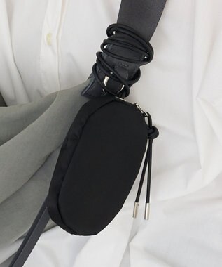 russet クラウズナイロンネックポーチ(Z-232) Black
