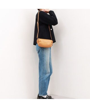 UNBILLION カシュカシュ cachecache / ギョウザ型ミニショルダー キャメル