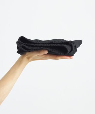 UNFILO FINE MOVE テーパードパンツ ブラック