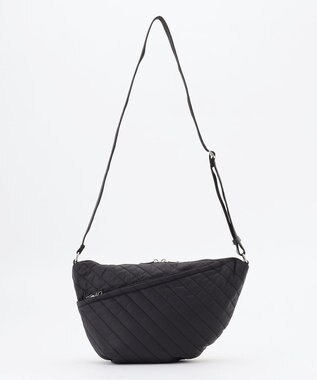 Y'SACCS ナイロンキルティングボディバッグ ブラック