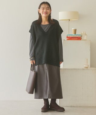 AMERICAN HOLIC ラメ入りＶネックニットベスト Black