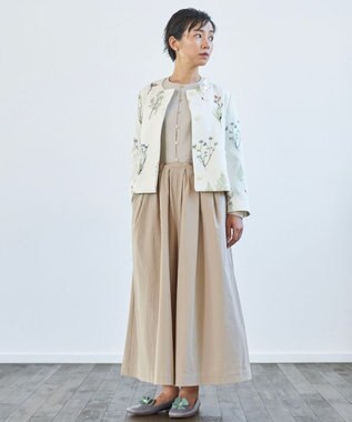 muuc ボタニカル刺繍のジャケット ホワイト