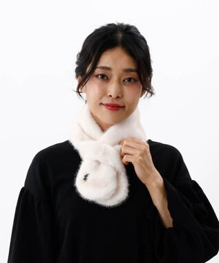 AURORA 【 ANNA SUI（アナ スイ）】エコファー差込みマフラ－