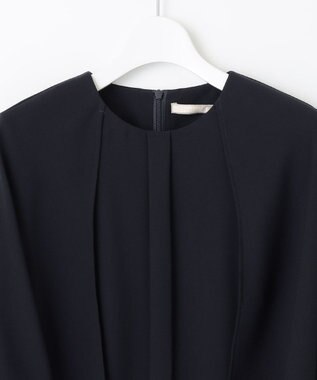 自由区 【洗える】バックサテンジョーゼット  ブラウス ネイビー系