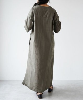 WHITE MAILS 【阿久津ゆりえコラボ】フロントタック Vネック ワンピース カーキ