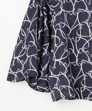 GRACE CONTINENTAL ラインハートケープブラウス ネイビー