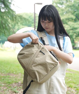 NIZYU KANO LIGHT NYLONリュック Sサイズ ライトベージュ