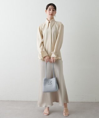 IACUCCI 【再予約スタート】センティエーロ ミニトート CERVO ライトグレー