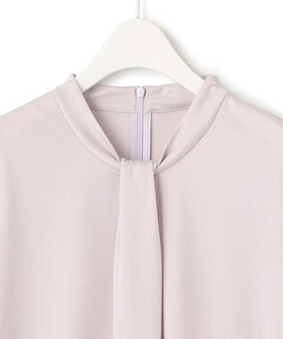 ICB L 【洗える】トリアセサテンスムース ボウタイ風プルオーバー パールグレー系