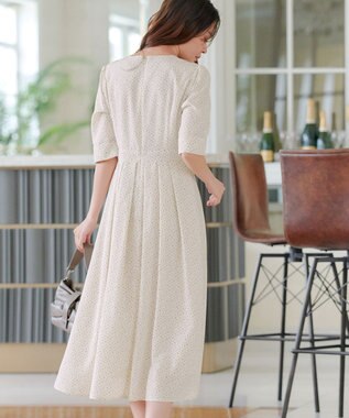 Tiaclasse L 【洗える】変形ドット柄ワンピース アイボリー