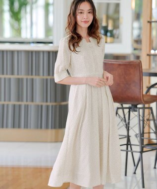 Tiaclasse L 【洗える】変形ドット柄ワンピース アイボリー