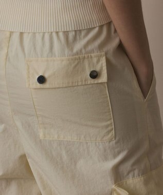 GRACE CONTINENTAL ナイロンジップカーゴパンツ キナリ