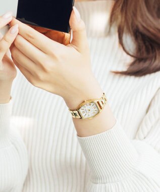 CITIZEN 【大人可愛い トノー型限定モデル】電池交換 時刻修正不要 ソーラーテック電波時計