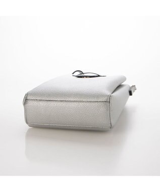 UNBILLION 【テレビ ドラマ着用アイテム】カシュカシュ cachecache / 3つ口縦型ショルダーバッグ シルバー