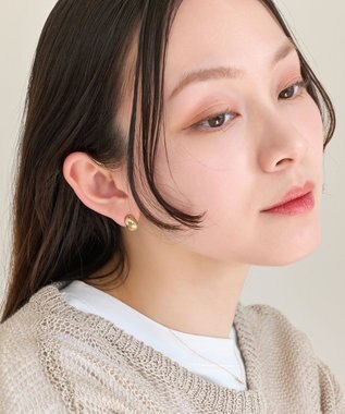 Phoebe 【ピアス見えシリーズ/金属アレルギー対応】オーバルフープスナップイヤリング　ゴールド ゴールド
