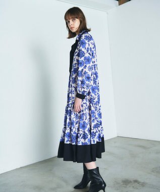GRACE CONTINENTAL フラワープリントティアードワンピース ブルー
