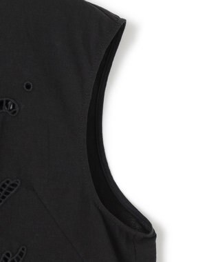 BEIGE， 【洗える】GALLERIA / コットンエンブロイダリーノースリーブブラウス Black