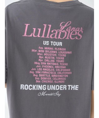 earth music&ecology ツアープリントＴシャツ Charcoal Gray