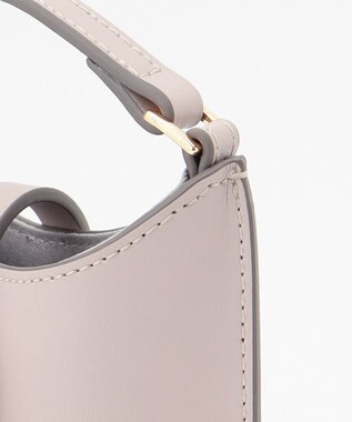 自由区 レザーバックルスマホポシェット ベージュ系