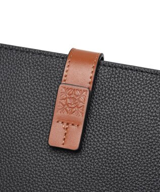 style code 【PADMA/パドマ】ベルトデザイン　シュリンクレザー薄マチ長財布 ブラック×キャメル