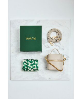 style code 【VerdeVari/ヴェルデヴァリ】TINY VANITY BAG グレージュ