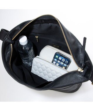 UNBILLION ペルケ perche / ガーメントレザー・サスティナブルボディーショルダー ブラック