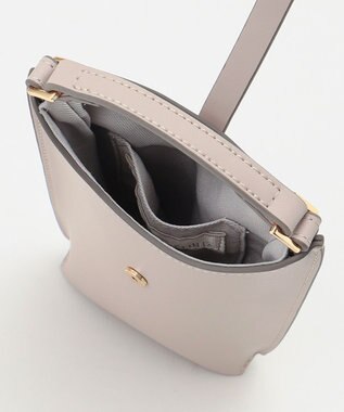 自由区 レザーバックルスマホポシェット ベージュ系