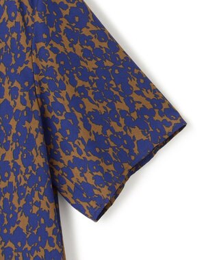 ICB 【洗える】シルエットフラワープリント Tブラウス キャメルベース柄