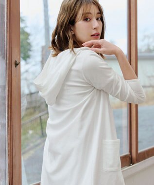 Tiaclasse 【小倉優子さん着用・UVケア・接触冷感】“やみつき”カットソーパーカーカーデ オフホワイト