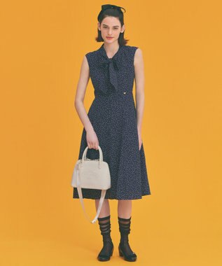 TOCCA CRESTA LEATHER POCHETTE ポシェット アイボリー系