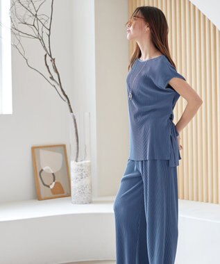 Tiaclasse 【2点セット・新色追加・洗える】クリスタルプリーツセットアップ ブルー