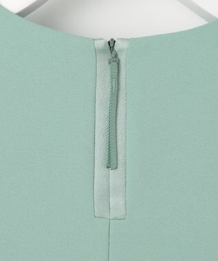 自由区 【SHIHOさんコラボ・洗える】バックサテンジョーゼット ブラウス フロスティグリーン