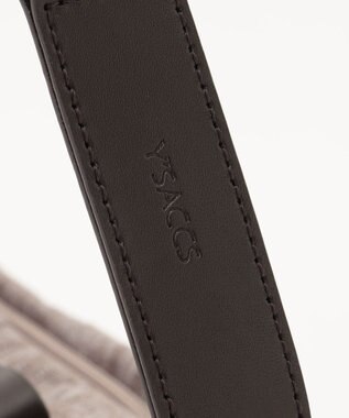 Y'SACCS ストリームラインポシェット ベージュ