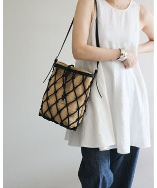 MORROW by thank 【軽量】レザーメッシュバック / NATALIE ブラック X N.ラフィア