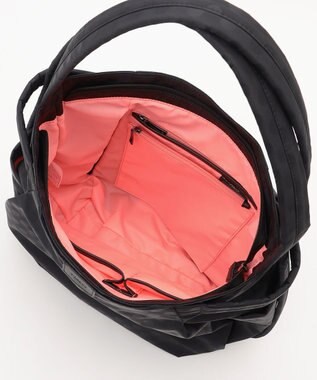 Y'SACCS 【大人のおしゃれ手帖10月号掲載】市川実和子×Y'SACCS　ドット2WAYリュック ブラック