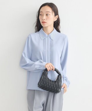 earth music&ecology 刺繍襟ブラウス Sax