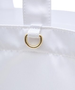 Maison de FLEUR ブランドロゴ発泡プリントスクエアトート Off White